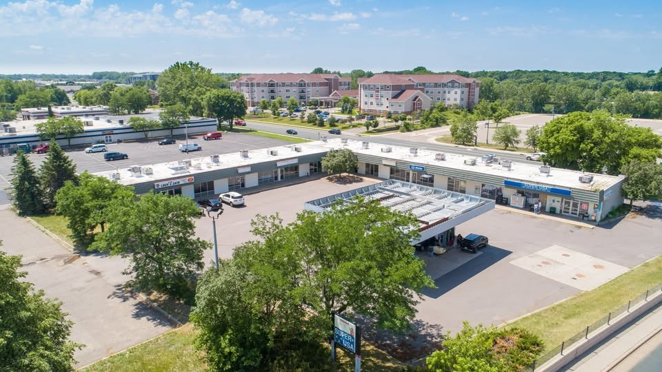 office/retail space available in blaine 1649 sf