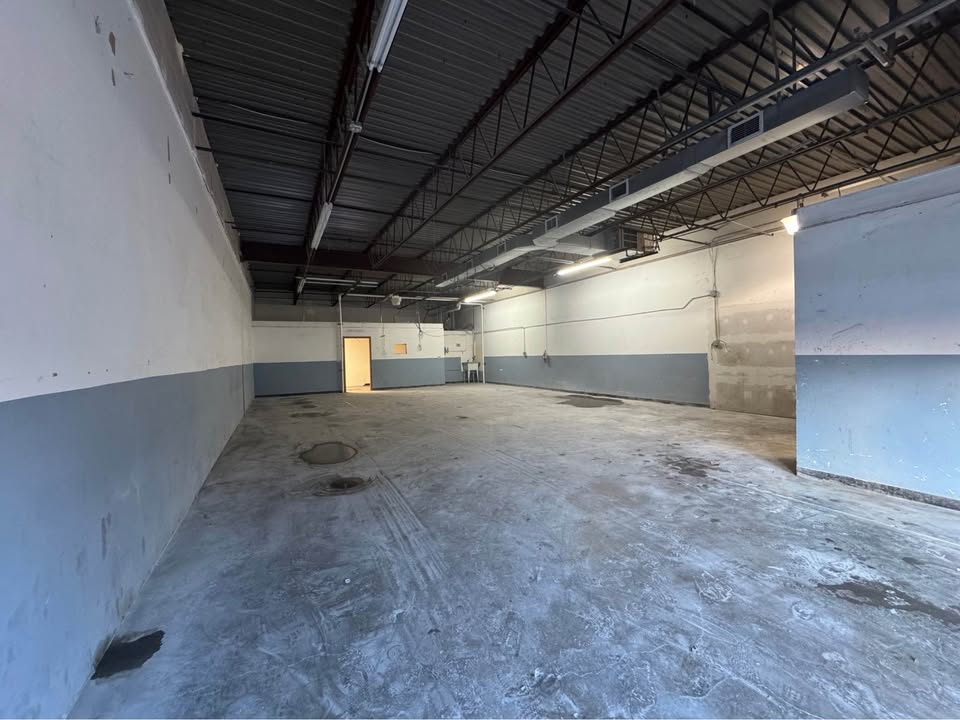 Commercial Warehouse/Storage Spaces for Lease Unit 29