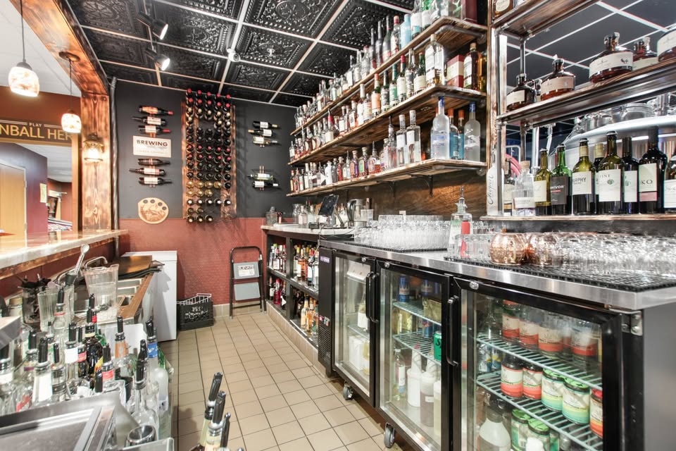 Monticello Restaurant Bar Event Center For Lease