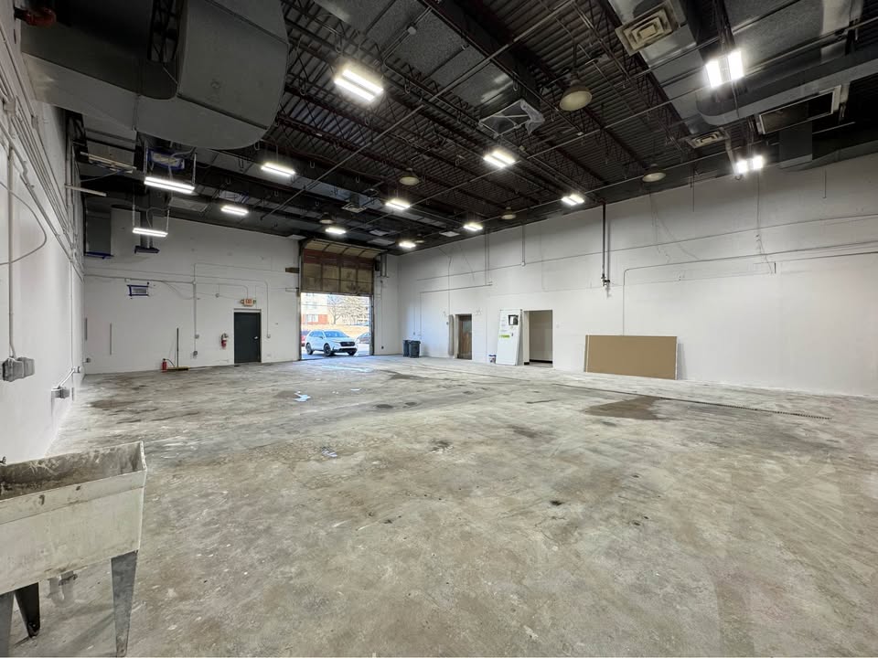 Commercial Warehouse/Storage Spaces for Lease