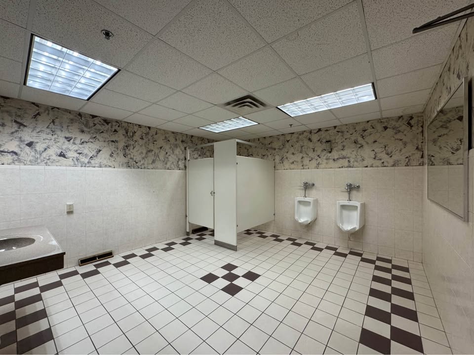 Commercial Warehouse/Storage Spaces for Lease