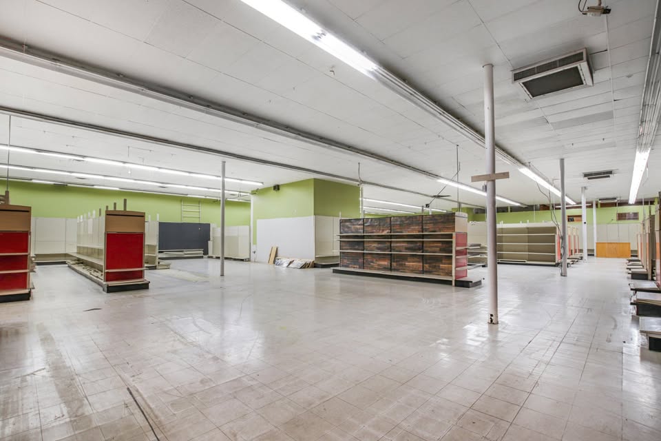 Retail Space Available in St Cloud