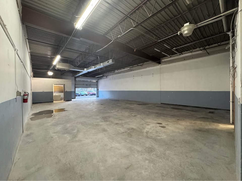 Commercial Warehouse/Storage Spaces for Lease Unit 29