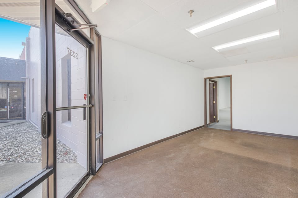 Industrial/Flex/Storage Space for Lease