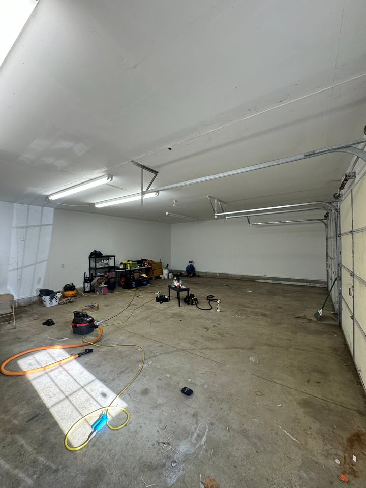 900 SQF heated warehouse space in Faribault