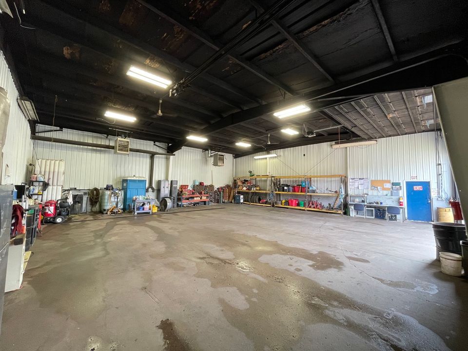 Repair shop with outdoor storage ideal for trucking or towing companies St Paul, MN