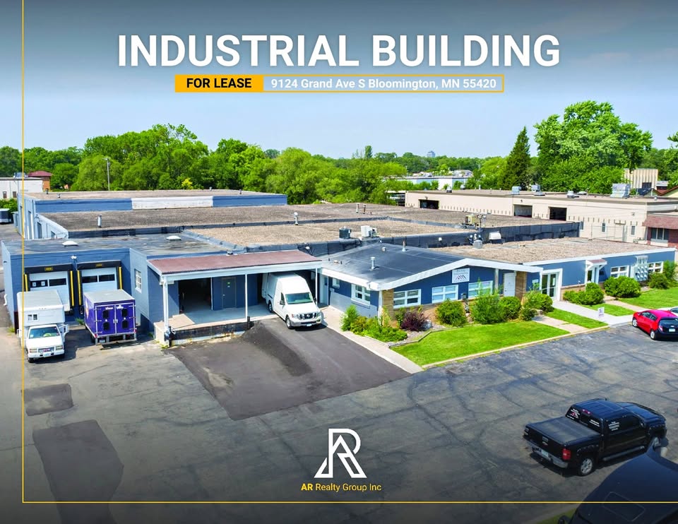 4400 sf Heated Warehouse space in Minneapolis, MN