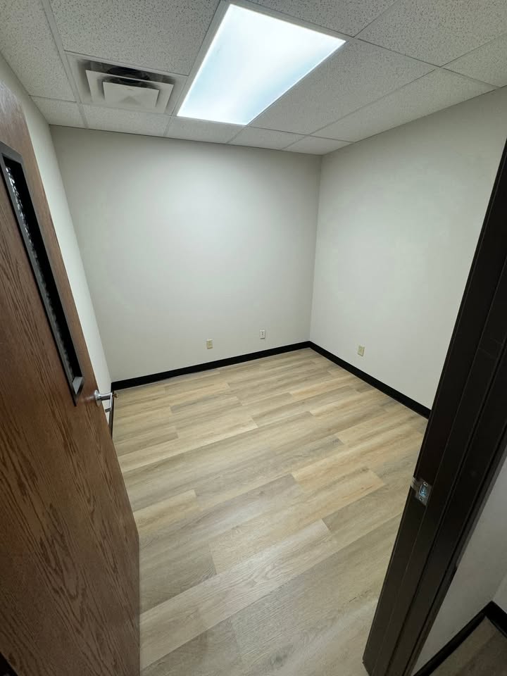 Executive Office Suites in St. Cloud - Starting at $250/month!