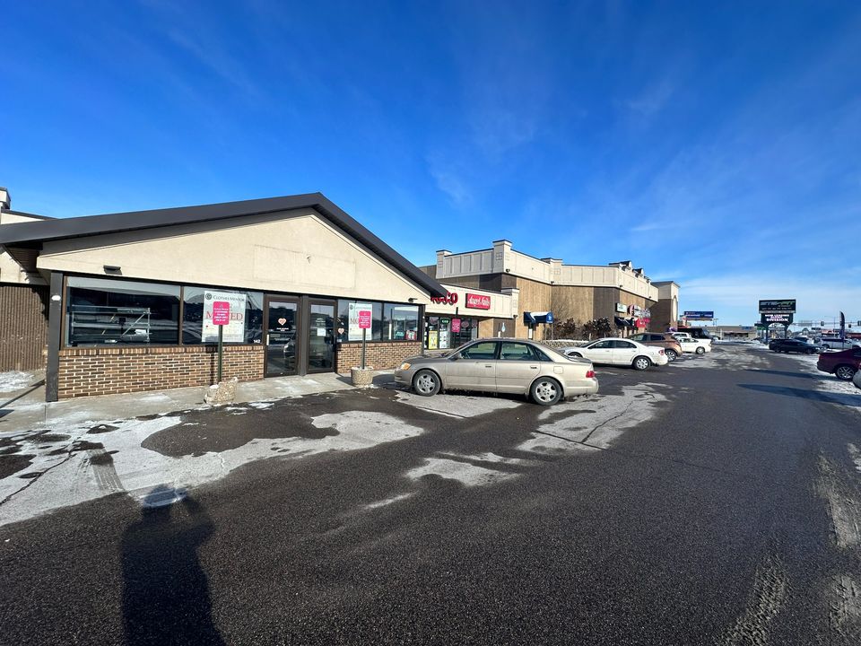 Spaces For Lease at Midtown Square, St Cloud. Retail and Office.