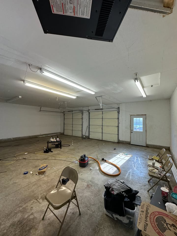 900 SQF heated warehouse space in Faribault