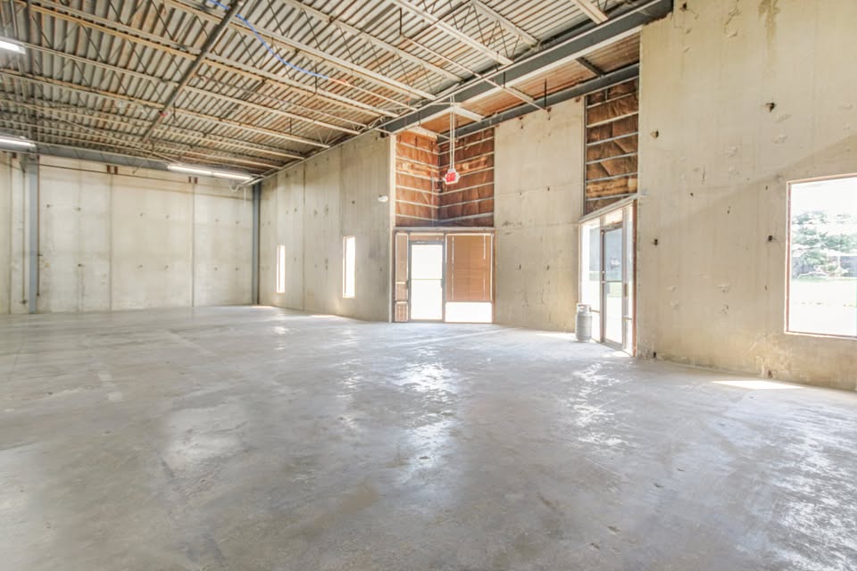 Industrial/Flex/Storage Space for Lease