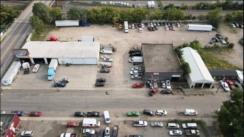 Repair Shop With Outdoor Storage Ideal for Trucking or Towing